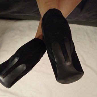 Getragene High Heels  Stiefeletten  schwarzer Samt  Größe 38