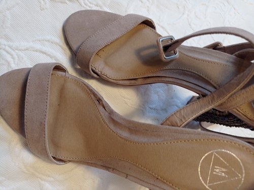 Getragene High Heels  Samt Gr. 39