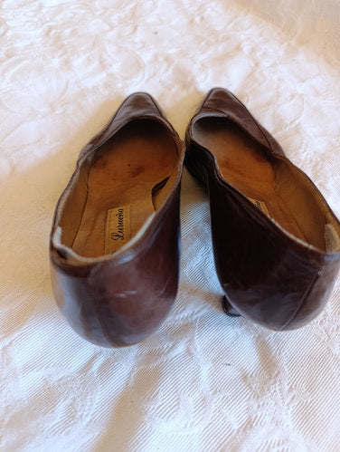 Stark getragene braune Pumps Absatz 8 cm Größe 36 luruena