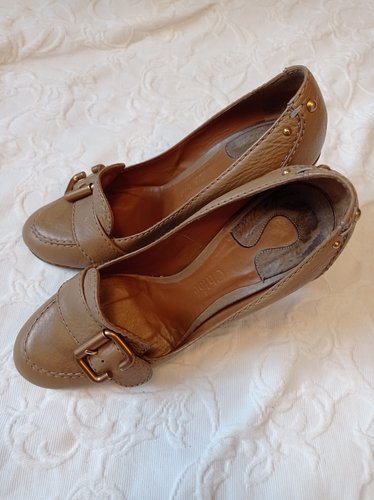 Getragene High Heels Pumps ocker farben Chloe Italy Absatz 10 cm Größe 38