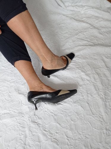 Getragene schwarz-weiße Pumps Größe 39 Unisa