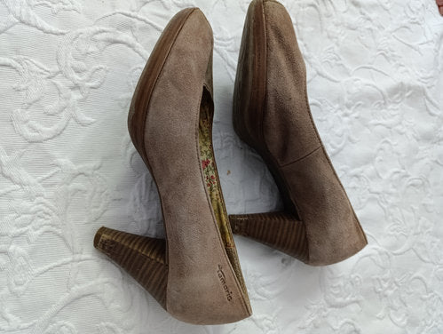 Getragene Pumps PeepToe aus Samt Größe 38