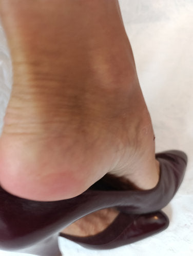 Stark getragene rot-braune Pumps Absatz 8 cm Größe 37 bruno magli