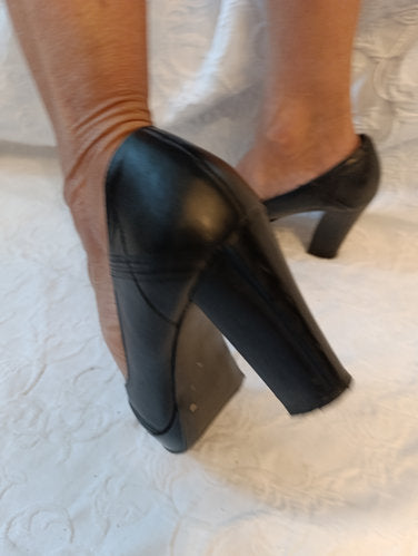 Getragene High Heels  Größe 37  schwarz  Absatz 9 cm  Plateau 2 cm  5th avenue