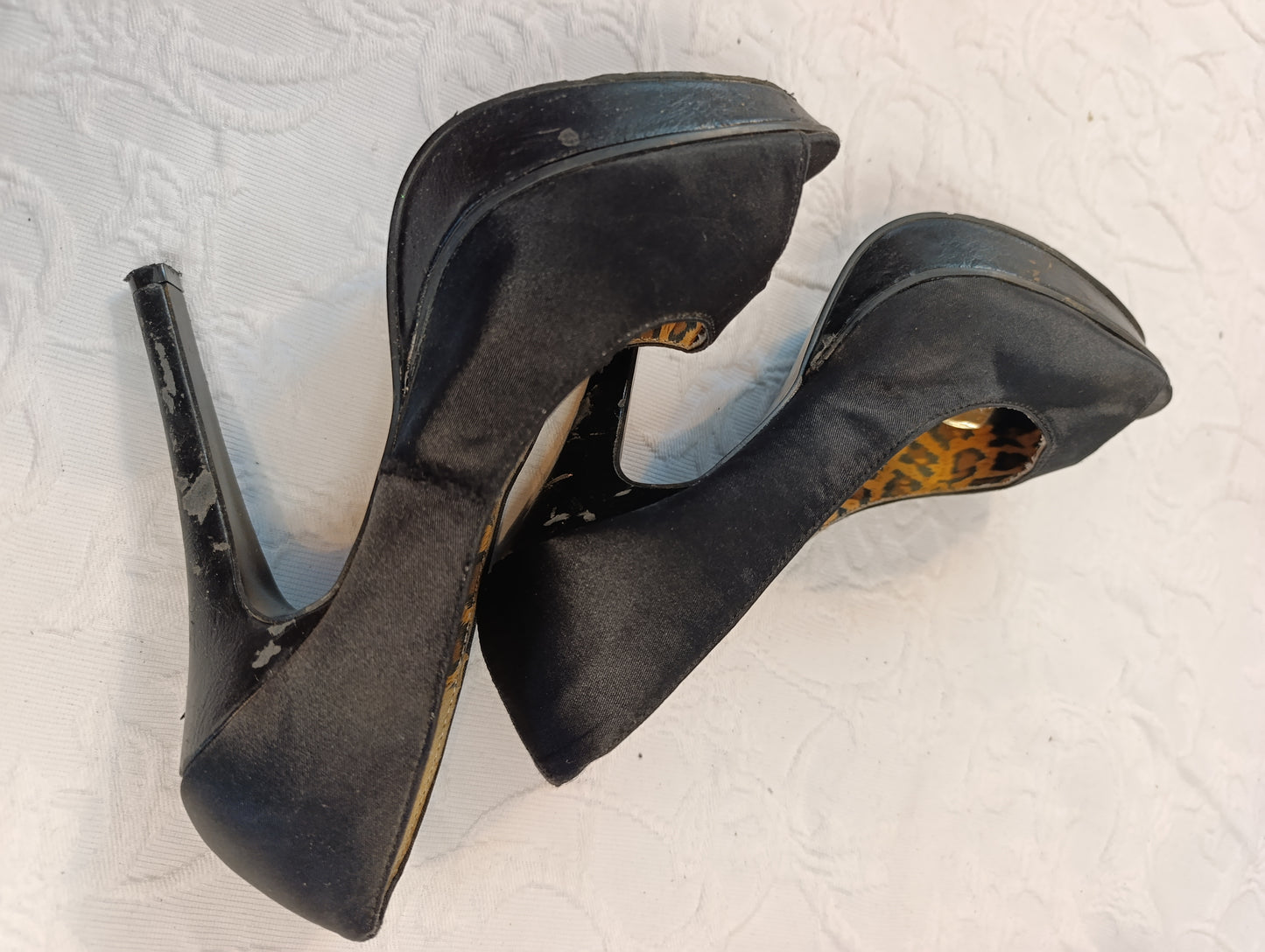 Getragene HighHeels, PeepToe schwarz, Absatz 12,5 cm, Größe 38 Lilagirl