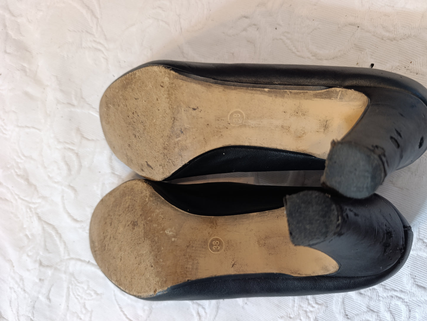 Getragene Pumps, schwarz, Absatz 8 cm, Größe 38 Arizona