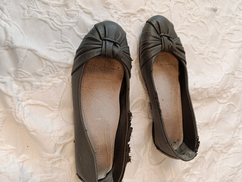 Getragene graue Ballerinas  Größe 36  Sweet Days