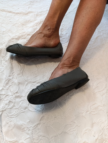 Getragene graue Ballerinas  Größe 36  Sweet Days