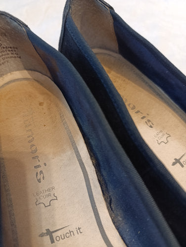 Stark getragene blaue Ballerinas  Gr. 38  tamaris