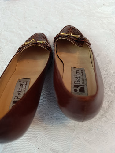 Getragene Pumps grau Größe 37 Absatz 6 cm Bethani