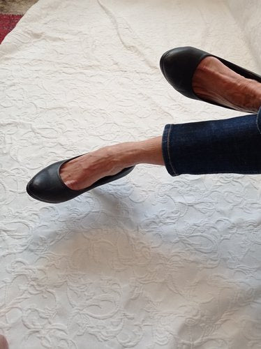 Getragene Pumps  schwarz  Absatz 9 cm  Größe 39  Sun & Shadow