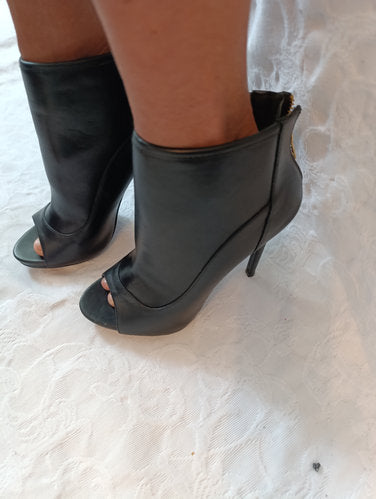 Getragene High Heels  Pfennigbsatz 12 cm  Gr. 38  justfab