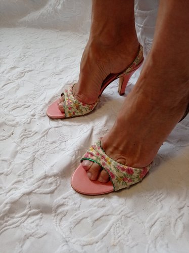 Getragene Sandale Absatz 8 cm  Gr. 37 otto et moi