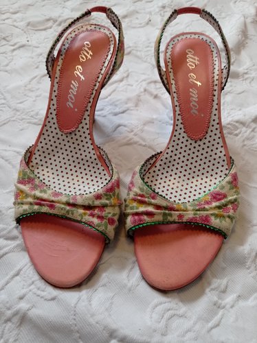 Getragene Sandale Absatz 8 cm  Gr. 37 otto et moi