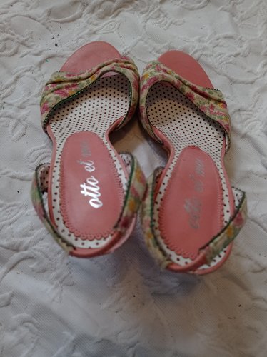 Getragene Sandale Absatz 8 cm  Gr. 37 otto et moi