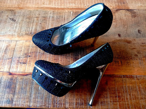 Getragene High Heels schwarz gold lack Größe 37