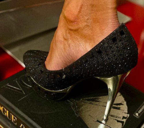 Getragene High Heels schwarz gold lack Größe 37