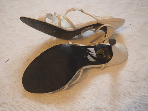 Getragene offene High Heels Damensandale Größe 37