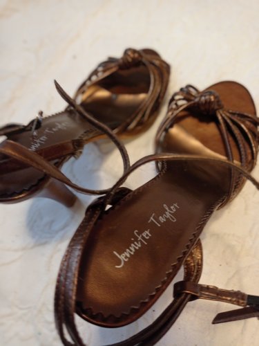 Getragene braune  offene  High Heels  Gr. 39 Jennifer Taylor