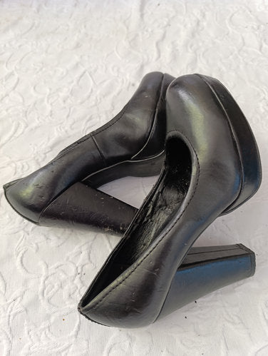 Getragene High Heels  Plateau schwarz Größe 38  Absatz 11 cm  graceland