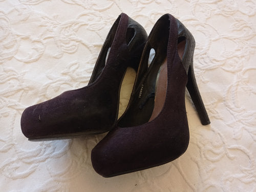 Getragene High Heels  Pumps aus braunen Samt  Größe 37