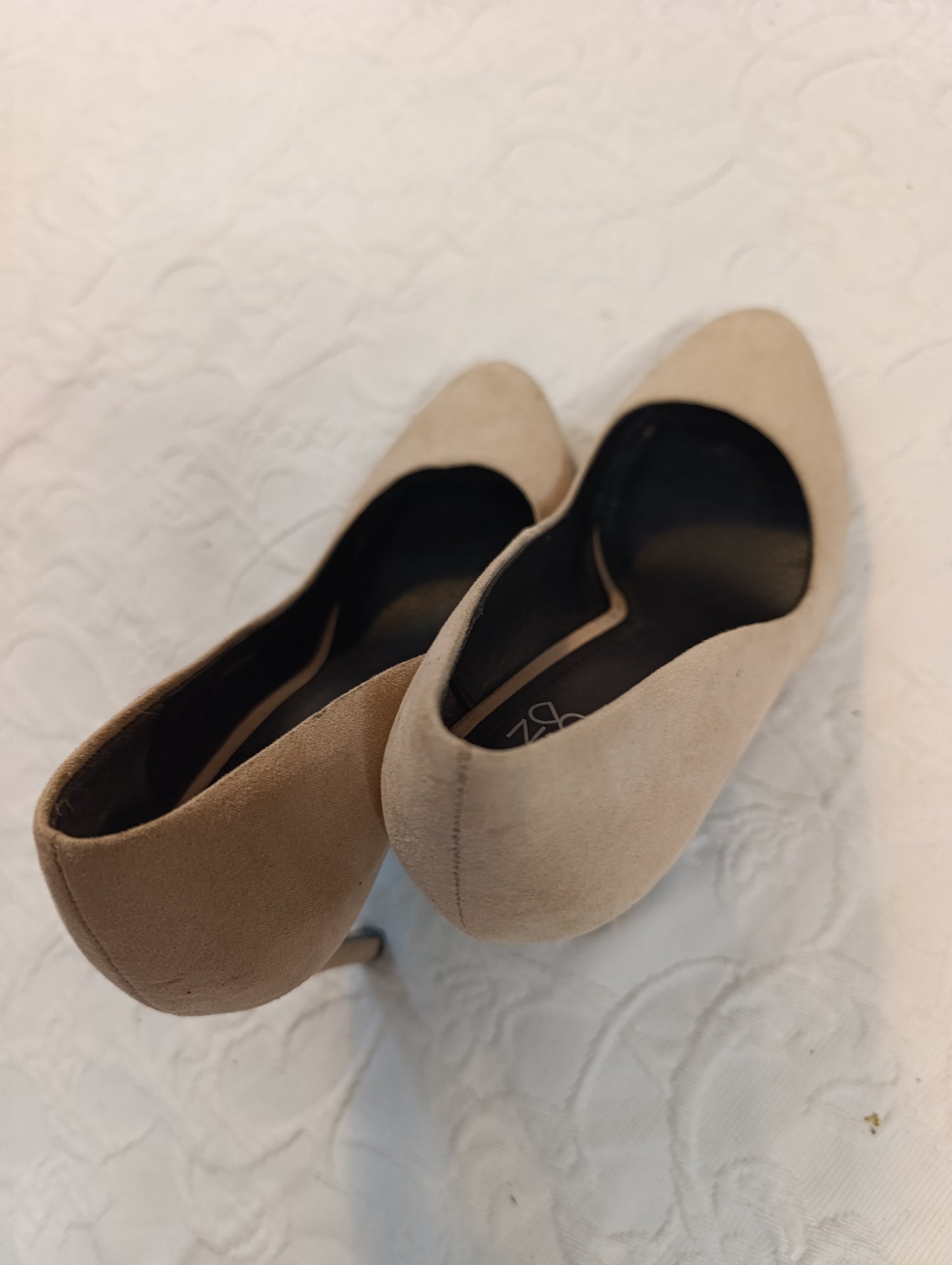 Getragene High Heels, samt,Größe 39  11 cm Absatz, Even&Odd