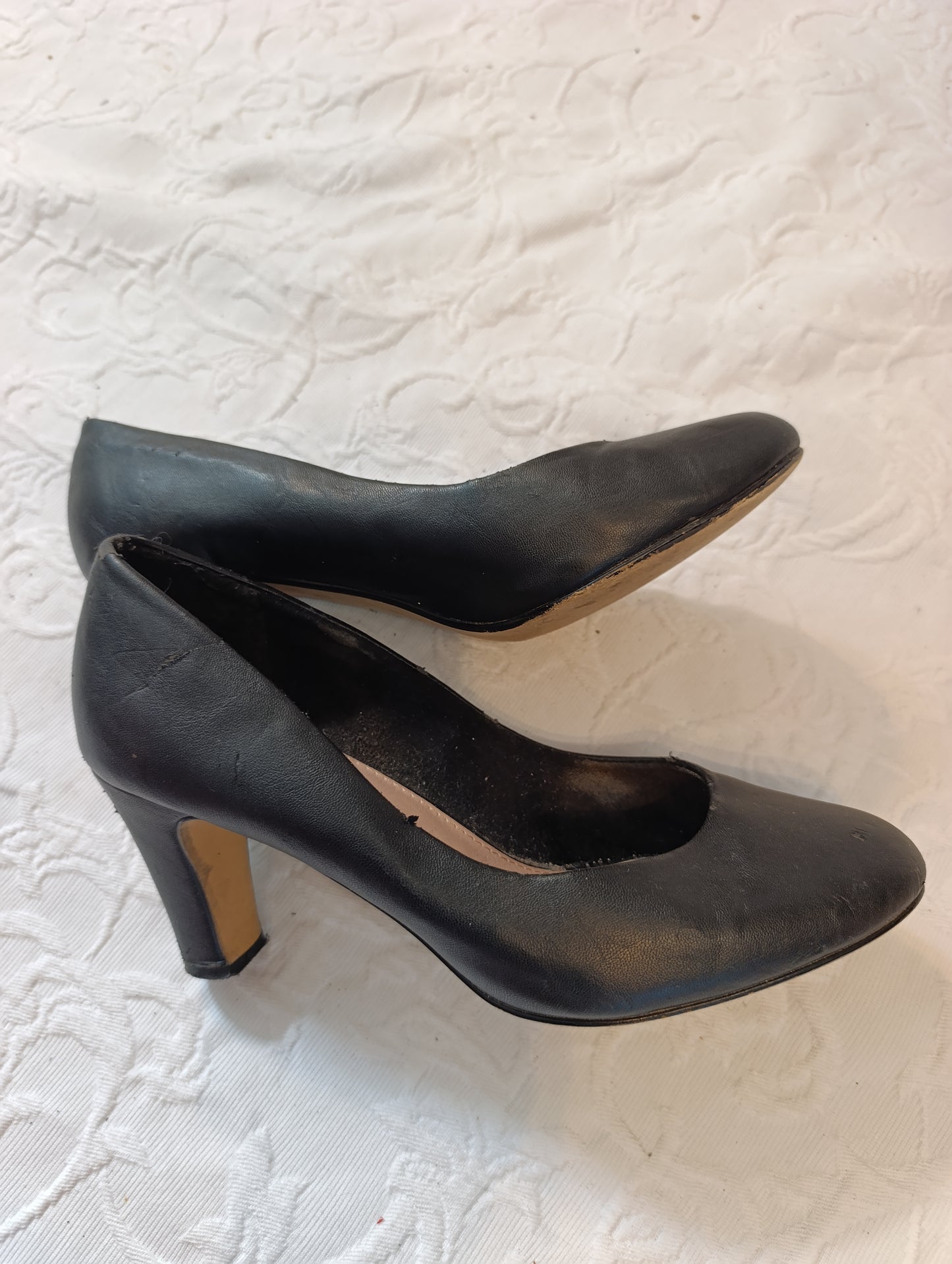Getragene Pumps, schwarz, Absatz 8 cm, Größe 38 Arizona