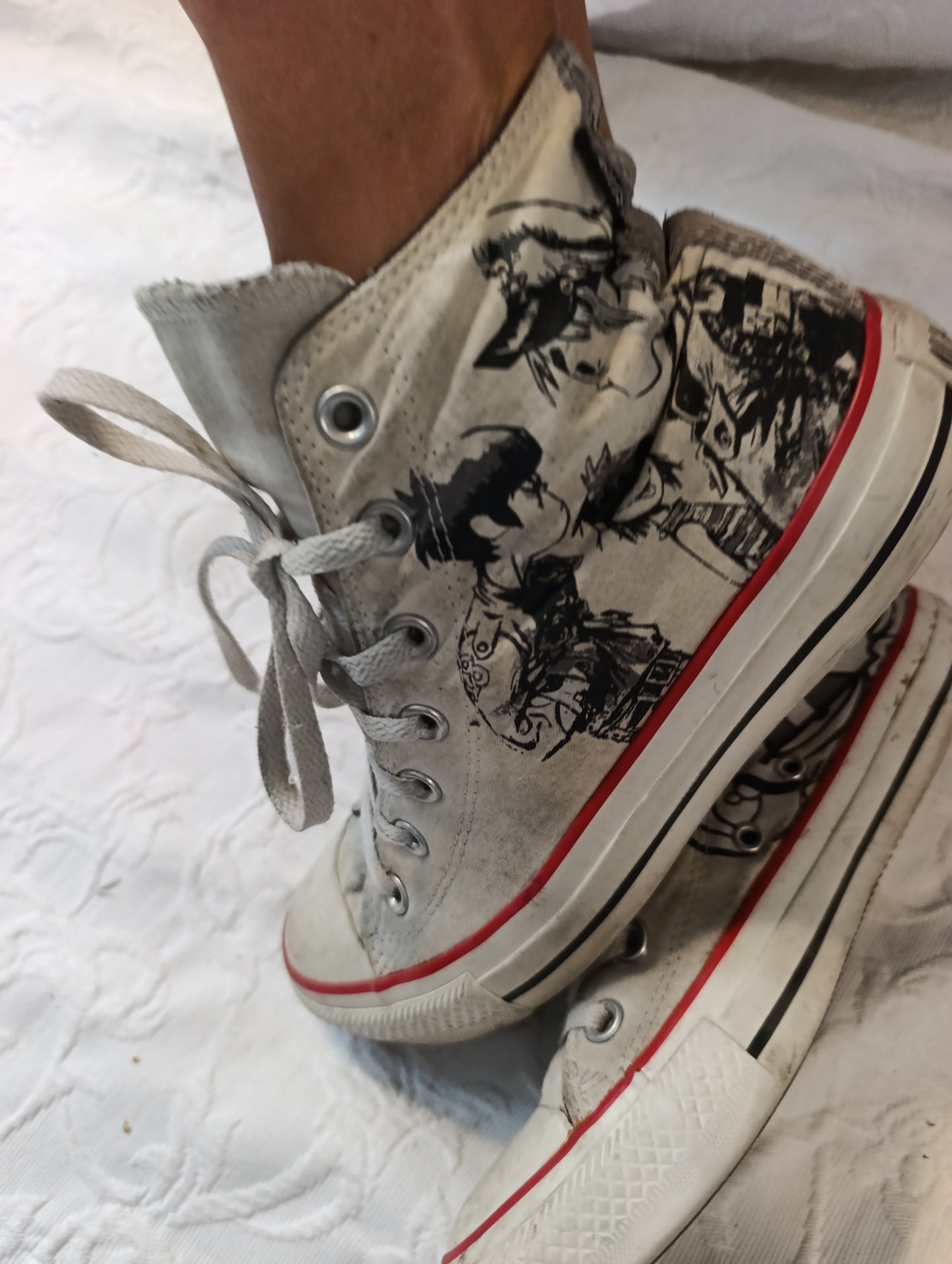 Getragene, stark abgenutzte, weiss, Converse All Star, Größe 37,5