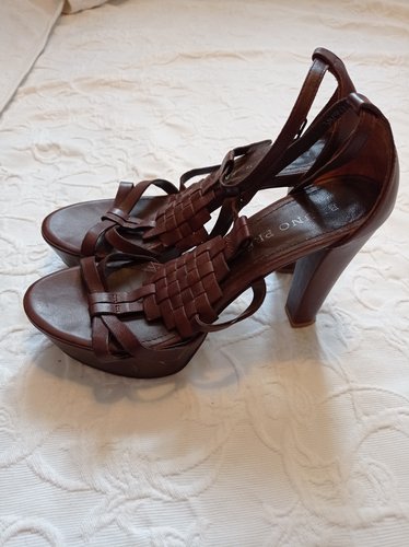 Getragene  offene High Heels  Damensandale  Bruno Premi   Gr. 38  Absatz 10 cm