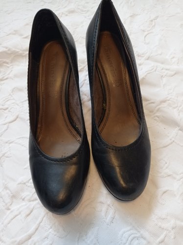 Getragene Pumps schwarz Stewardess Schuhe Größe 39  Tamaris