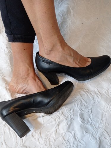 Getragene Pumps schwarz Stewardess Schuhe Größe 39  Tamaris